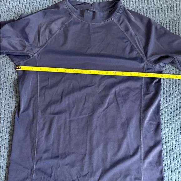 Lands End Rash Guard - Picture 4 of 7
